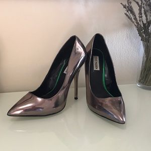 Steve Madden women’s high heel shoes.